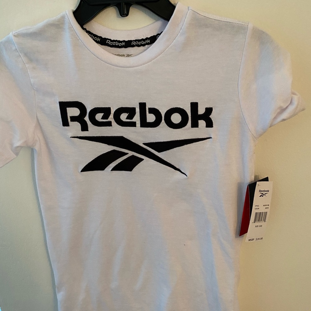 ❤️Reebok boy or girl shirt